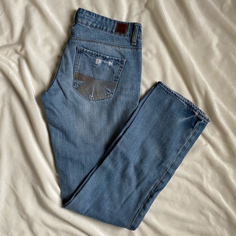 American Eagle Distressed Straight Jeans Size 4